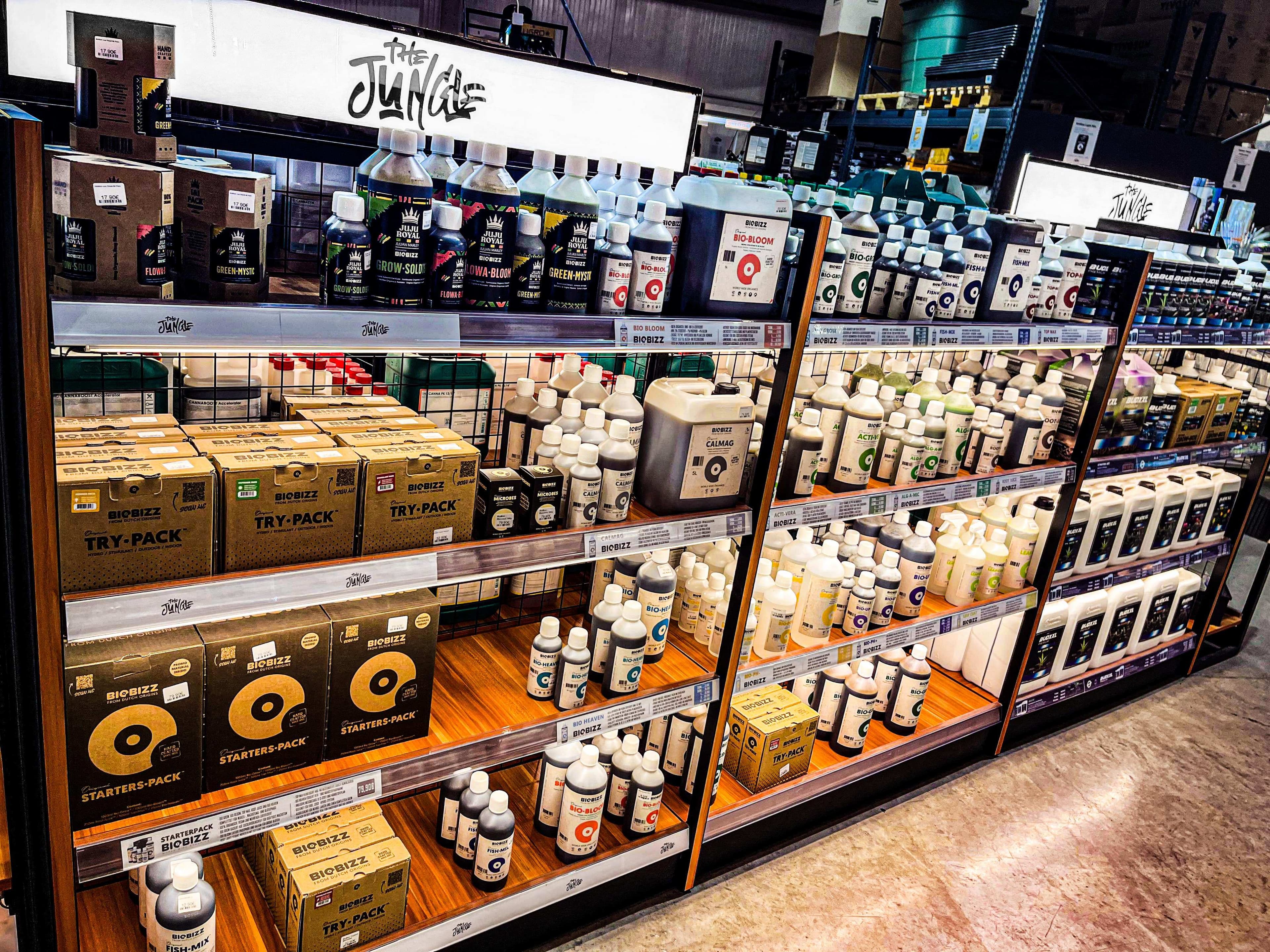 The Jungle Growshop - Dortmund Biobizz Duenger Regal