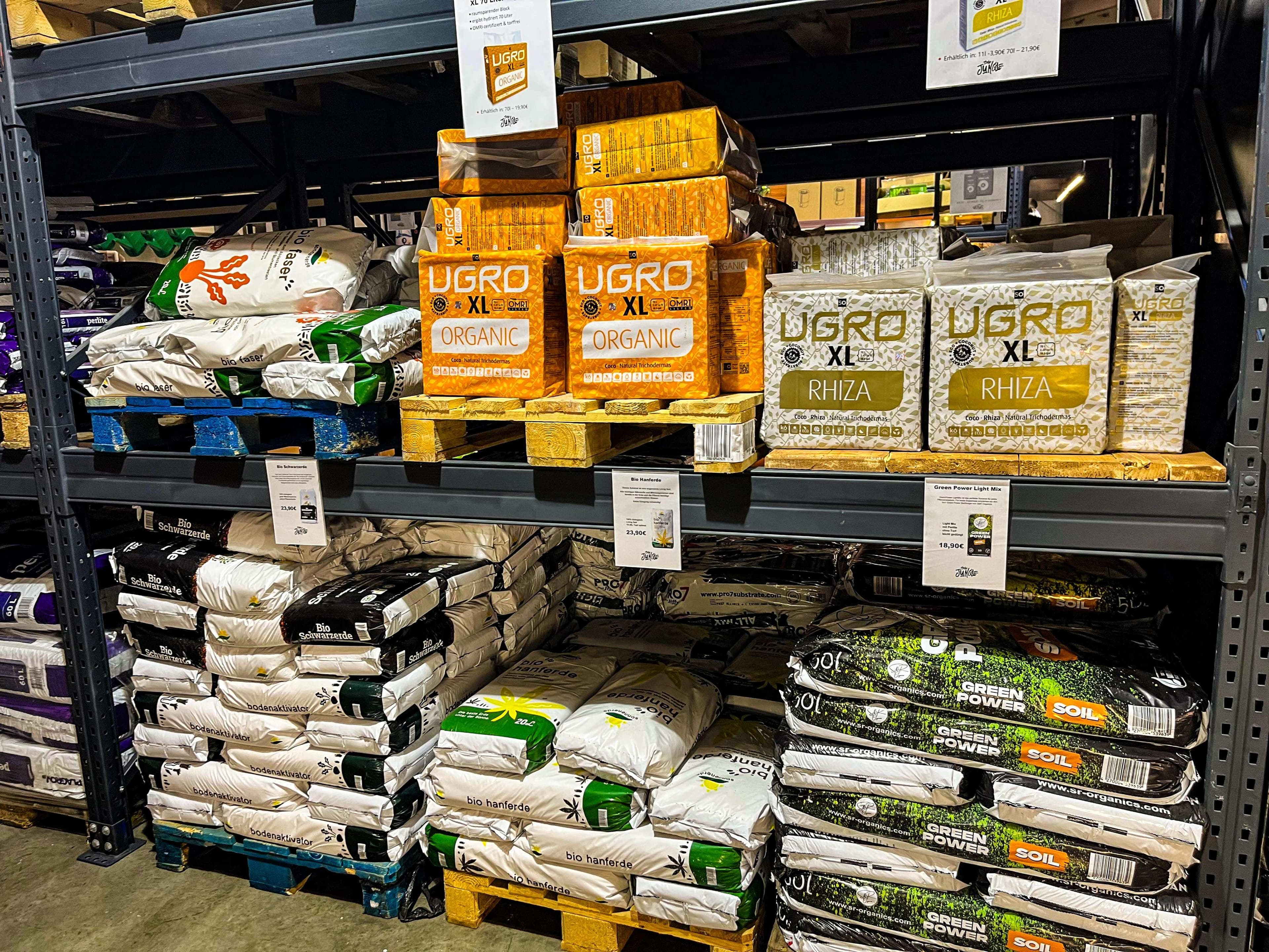 The Jungle Growshop - Dortmund Erden Und Cocos